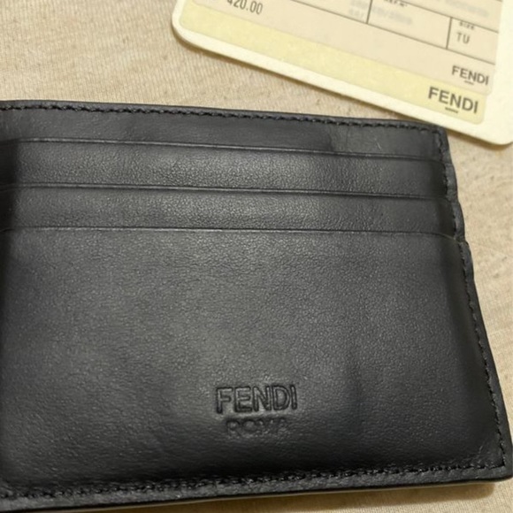 Fendi wallet - Picture 3 of 3